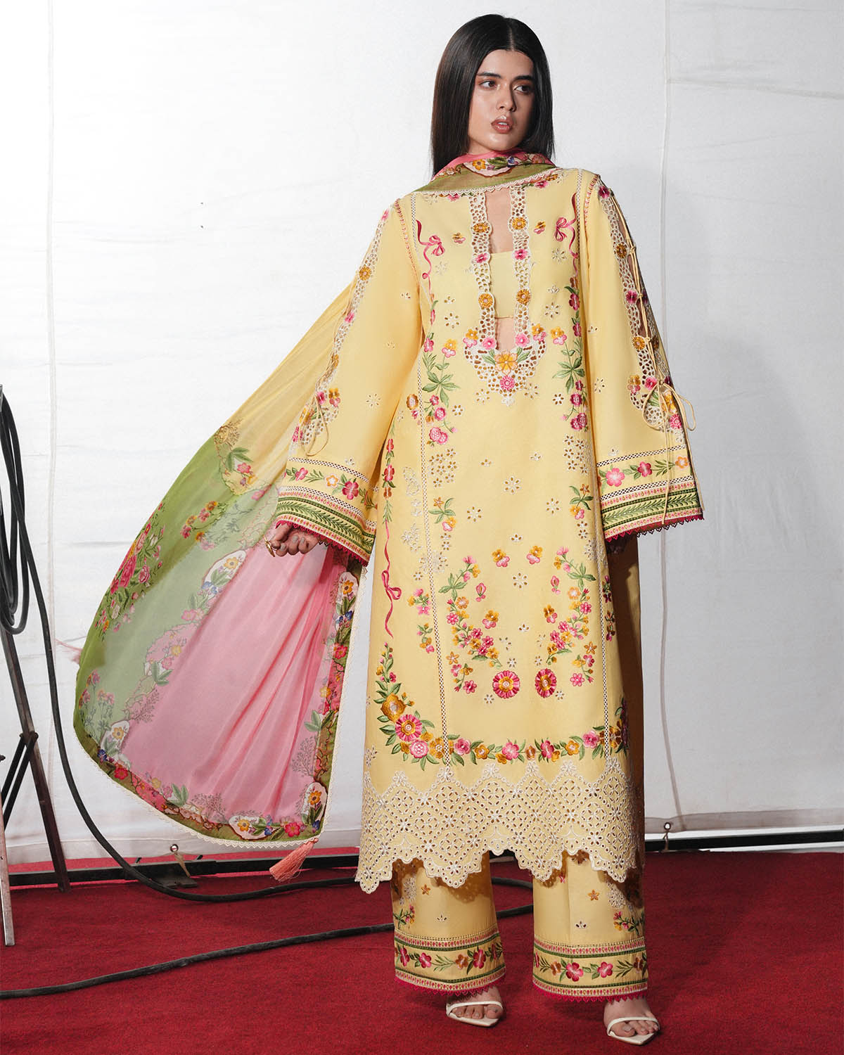 LAWN - JUGNU - JAHAN